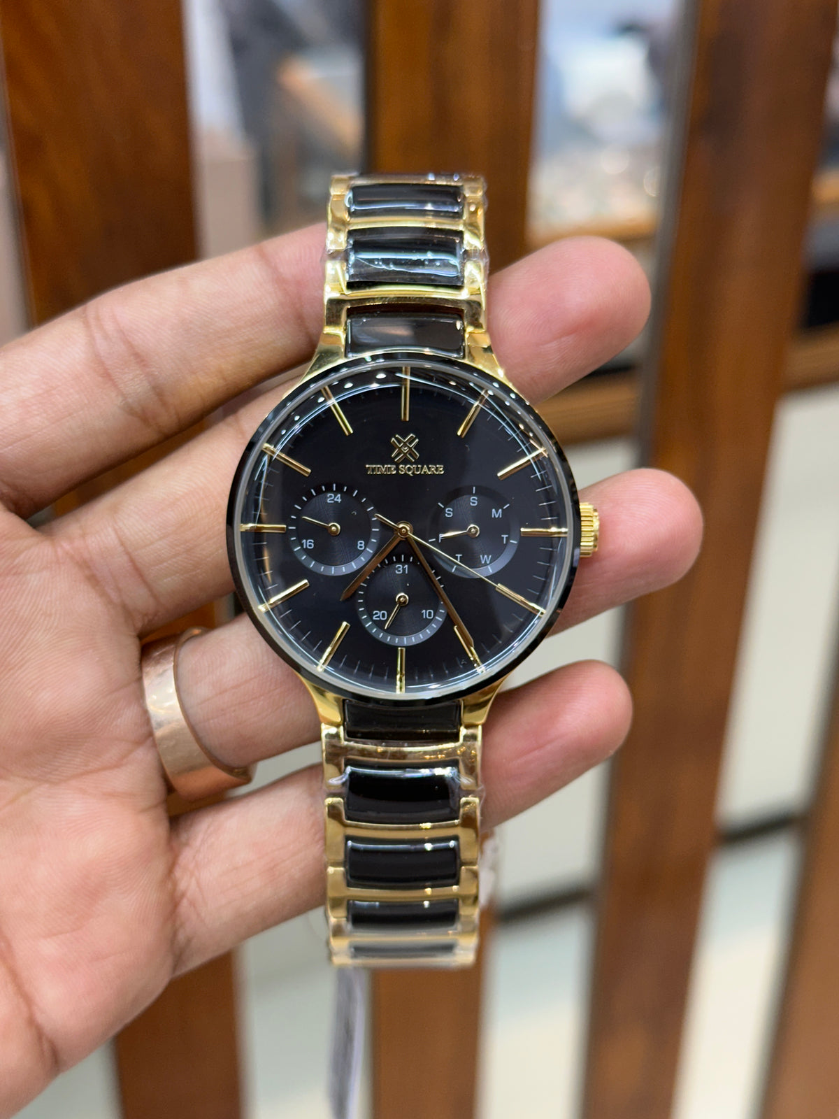 Clean Style Watch – Men’s Watch